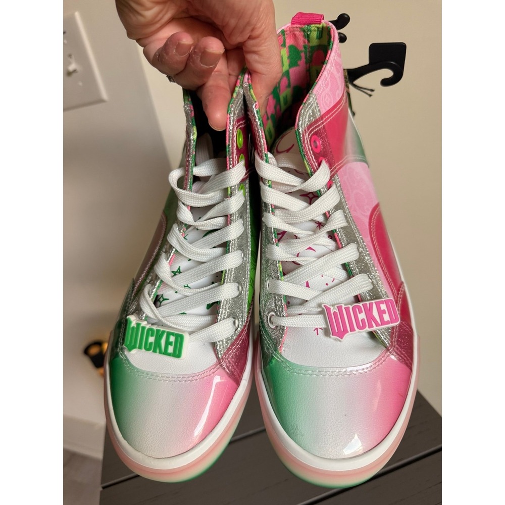 NWT WOMENS‎ WICKED Disney inspired sneakers pink green defy gravity size 8 - Picture 6 of 10